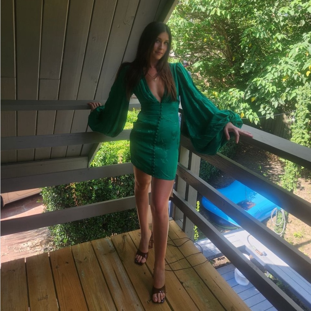 Rat & Boa Isabella Green V Neck Puff Sleeve Mini Dress